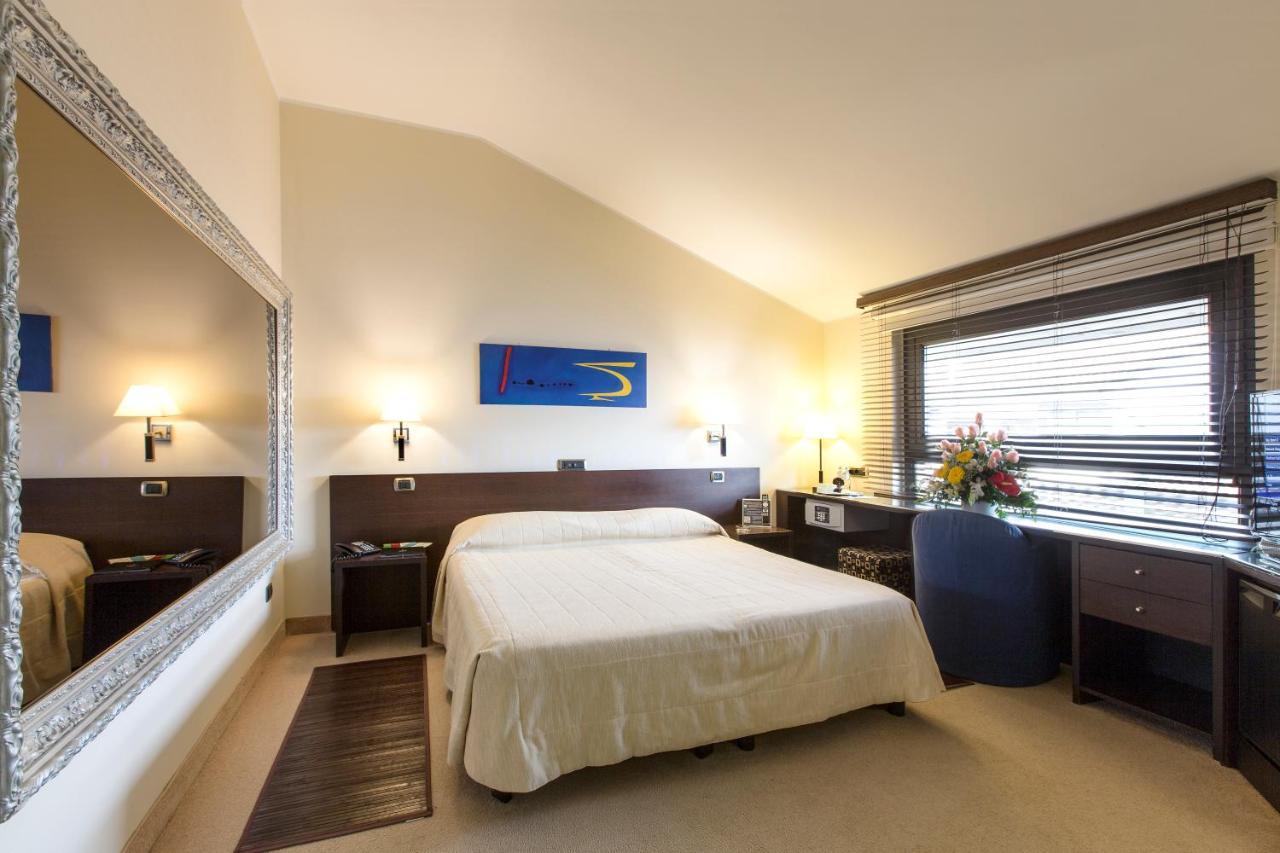 Hotel Motel K Casei Gerola Екстер'єр фото