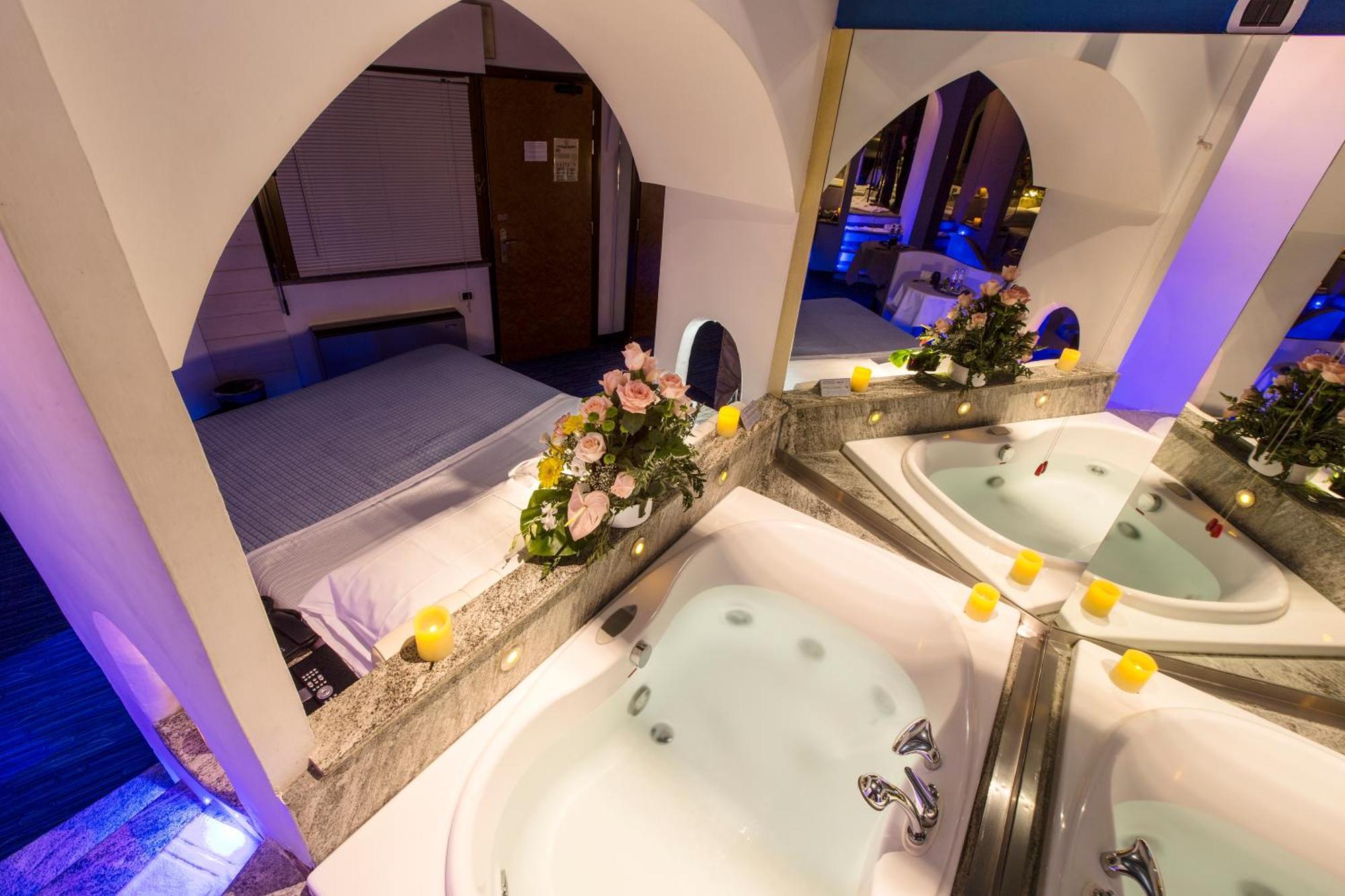 Hotel Motel K Casei Gerola Екстер'єр фото
